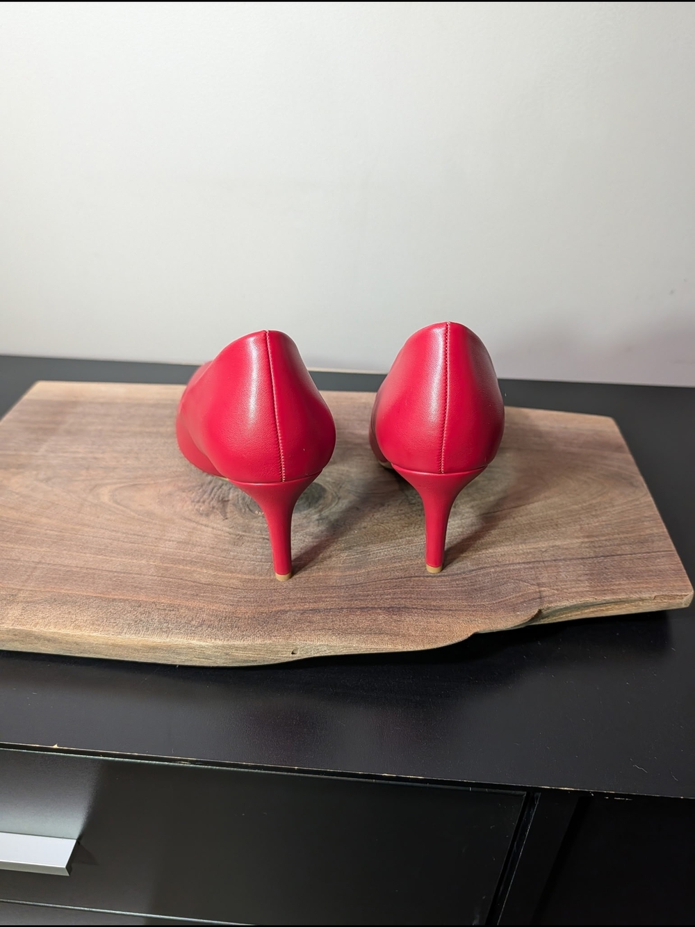 Red Pointed-Toe Classic Mid Heels - Picture 4 of 6